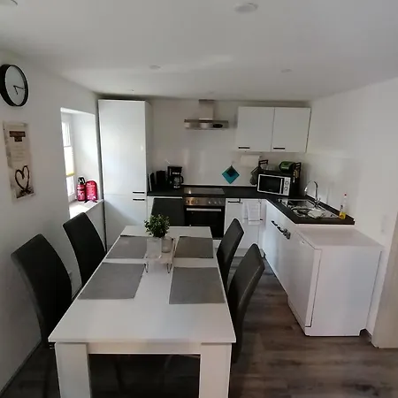 公寓 In Mittelsaida