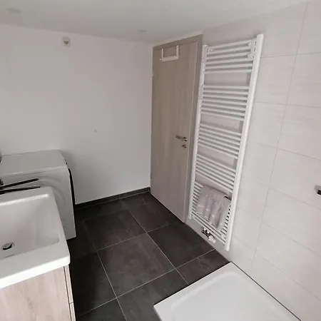 公寓 In Mittelsaida